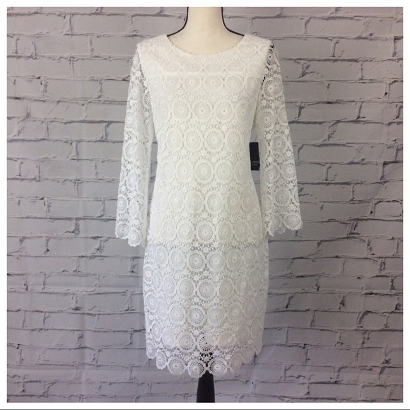 crown & ivy Dresses & Skirts - Crown & Ivy White Lace Dress, Size 6
